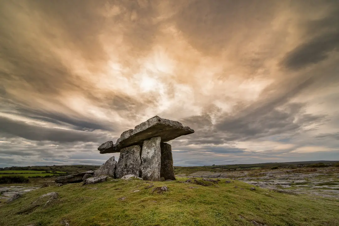 Poulnabrone portal tomb, Burren